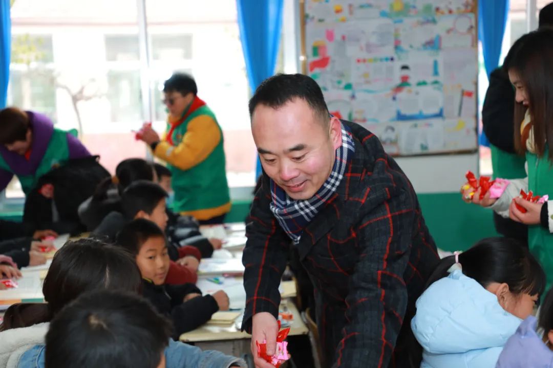 第244所  山东省平度市明村镇前楼华体会(中国)韩雪公益小学